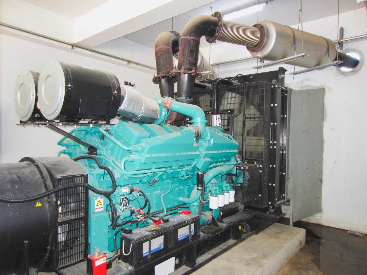 <font color=#0000>Mastering Safety Measures: Your Comprehensive Guide to Safely Operating a 200kw Generator</font>